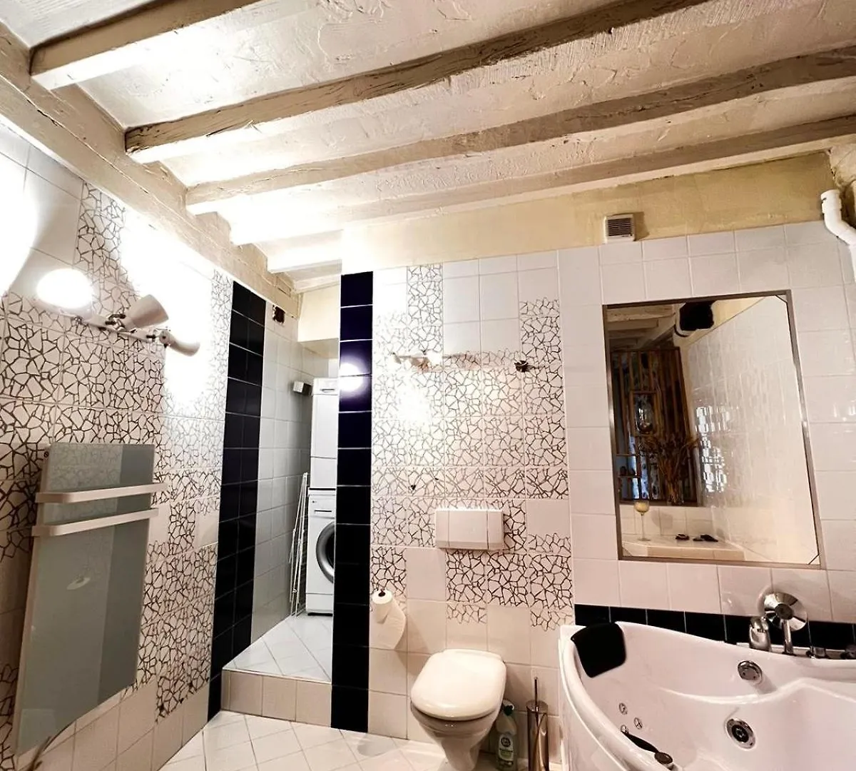 L'Elegante - Maison De Ville Avec Bains A Remous - Parking Inclus Saint-Paul-de-Vence